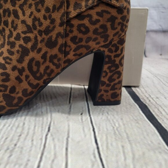 Bandolino Women's Kendra Ankle Dress Booties - Picture 5 of 9
